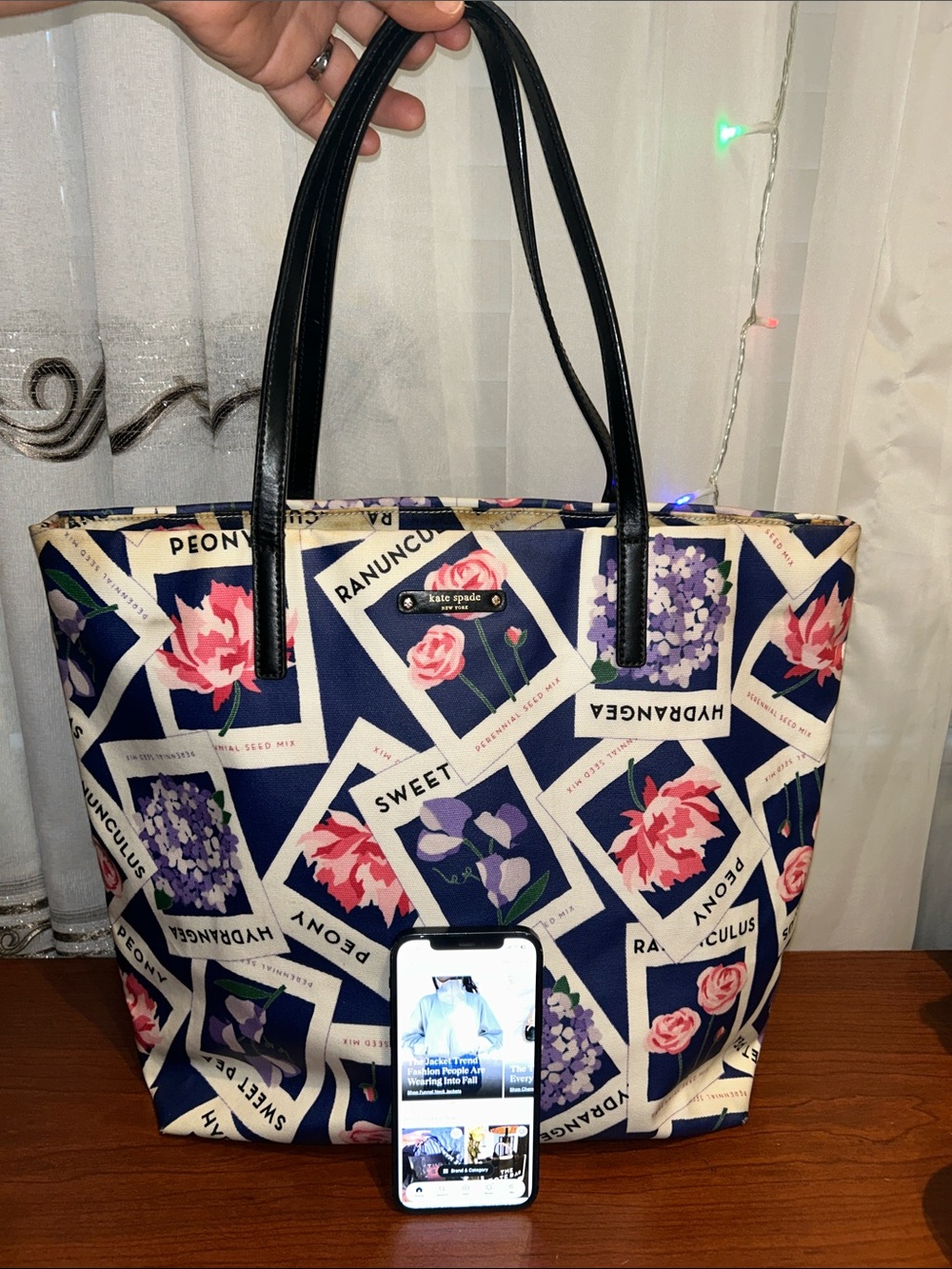 Kate Spade Turn Over a New Leaf Seed Packet Bon Tote bag - black leather handles - Picture 14 of 16
